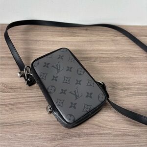 Louis Vuitton Eclipse Monogram Double Inverted Phone Pouch Unisex Authentic❤️